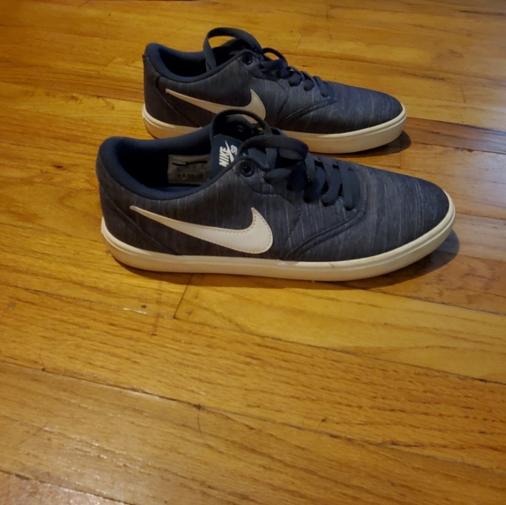 Nike shoes